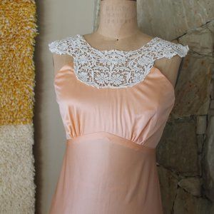 Pink Hollywood Glamour Evening Dress with Crochet Top, 1070s Gunne Sax style